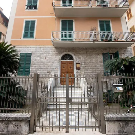 243 - Mignon - Sara Chiavari, 200metri Dal Mare Apartment